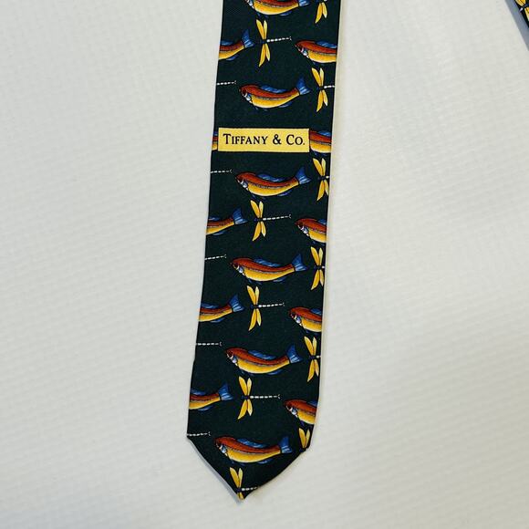 Tiffany & Co Necktie Mens Silk Fish Dragonfly Print Made in Italy Designer Tie - Picture 10 of 10